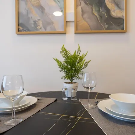 Luxury Vydrica, Castle & Danube, Prime Old Town * 布拉迪斯拉发