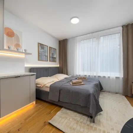 Luxury Vydrica, Castle & Danube, Prime Old Town * 布拉迪斯拉发